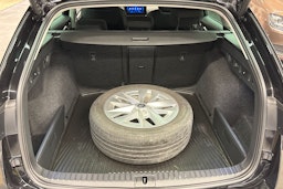 Musta Skoda OCTAVIA 2022 kuva 13.