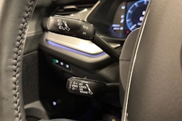 Musta Skoda OCTAVIA 2022 kuva 18.