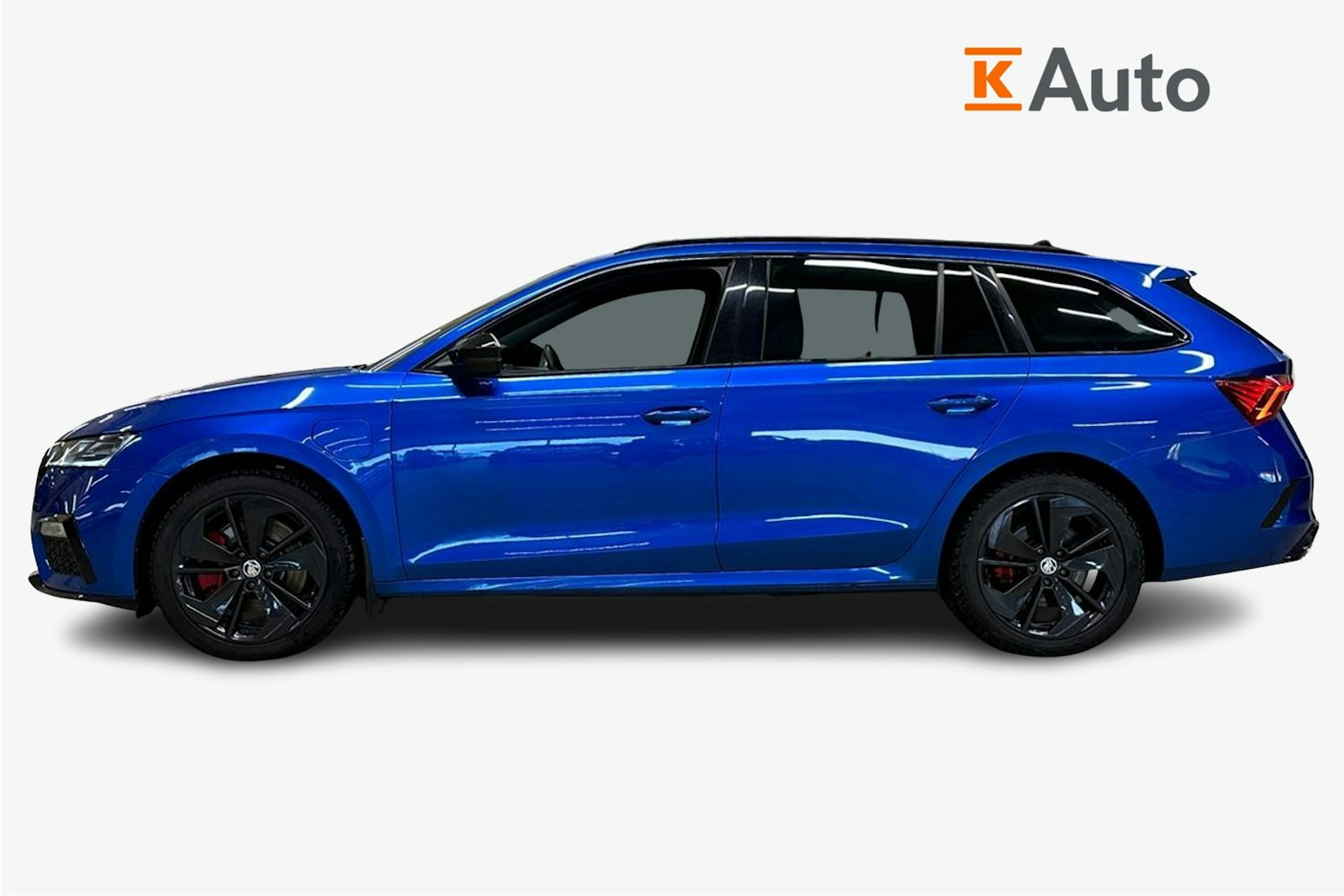 sininen Skoda Octavia 2023 kuva 5.