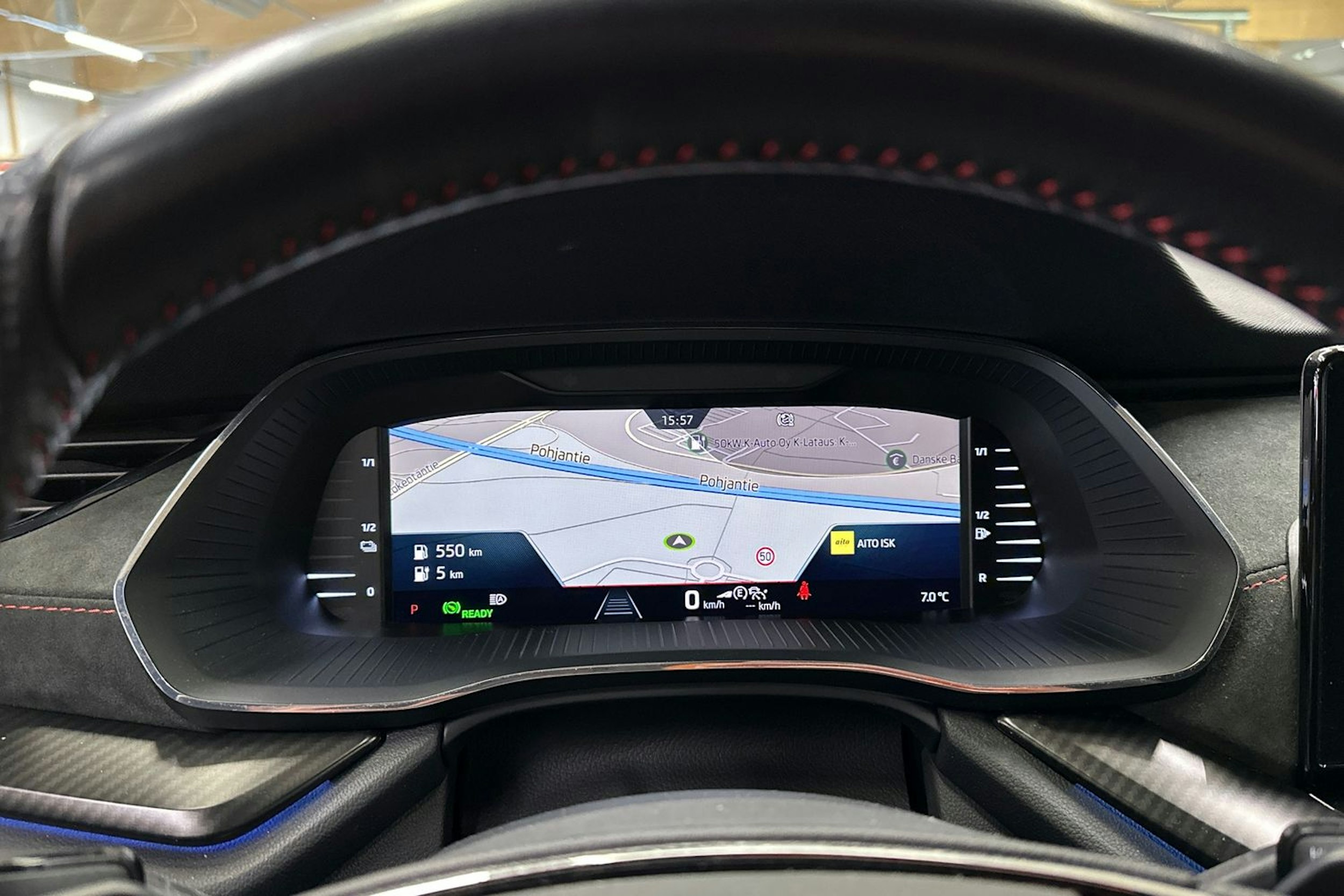 sininen Skoda Octavia 2023 kuva 20.