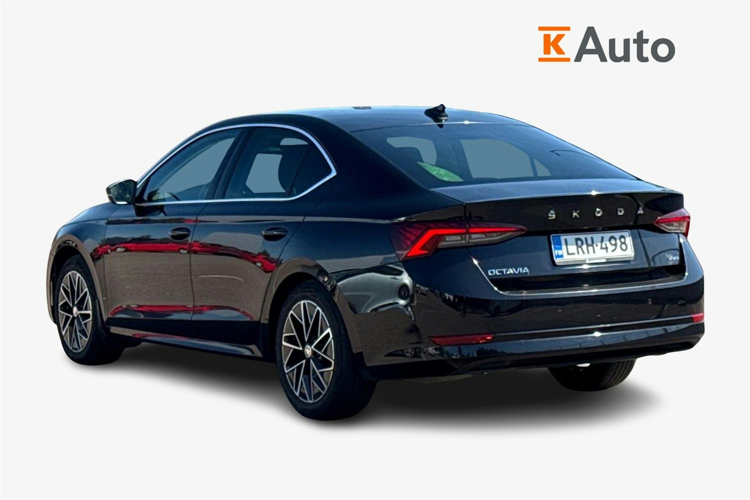 musta Skoda Octavia 2022 kuva 2.