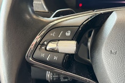 musta Skoda Octavia 2022 kuva 12.