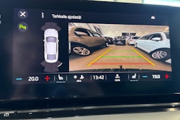 musta Skoda Octavia 2022 kuva 15.