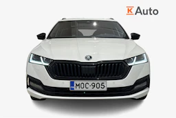 valkoinen Skoda Octavia 2022 kuva 5.