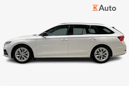 valkoinen Skoda Octavia 2022 kuva 7.