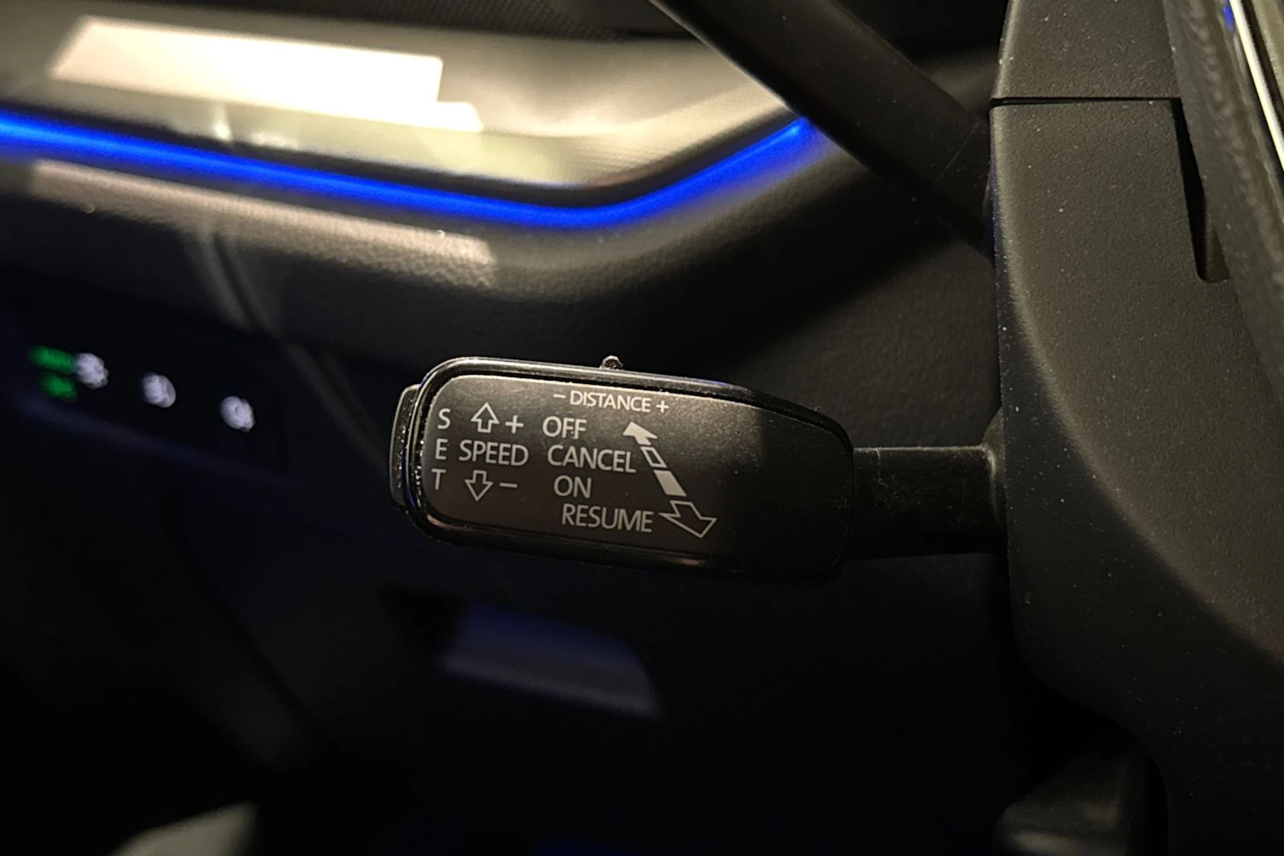 valkoinen Skoda Octavia 2022 kuva 25.
