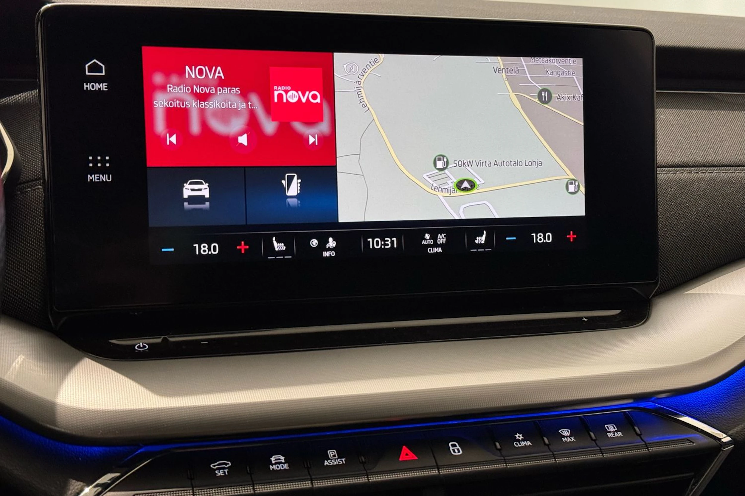 valkoinen Skoda Octavia 2022 kuva 28.