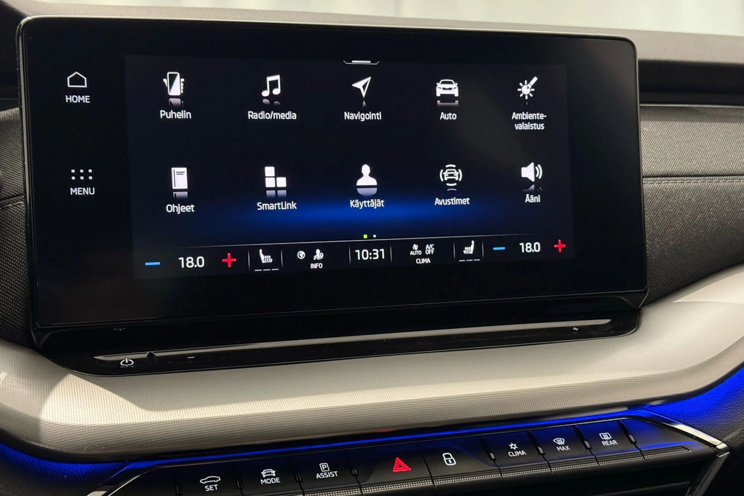 valkoinen Skoda Octavia 2022 kuva 30.