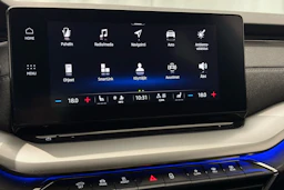valkoinen Skoda Octavia 2022 kuva 30.