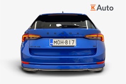 sininen Skoda Octavia 2022 kuva 3.