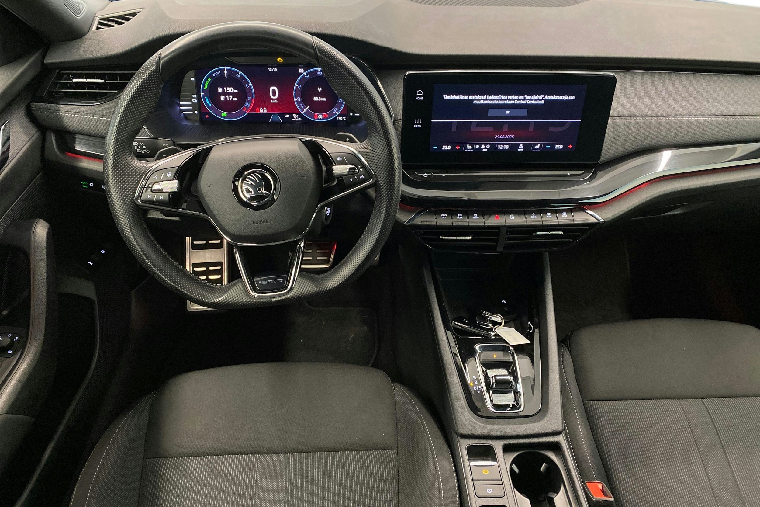 sininen Skoda Octavia 2022 kuva 9.