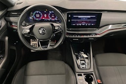 sininen Skoda Octavia 2022 kuva 9.