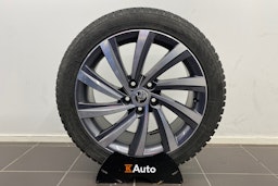 sininen Skoda Octavia 2022 kuva 14.