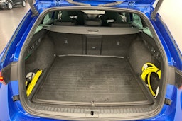 sininen Skoda Octavia 2022 kuva 33.
