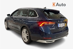 sininen Skoda Octavia 2022 kuva 2.