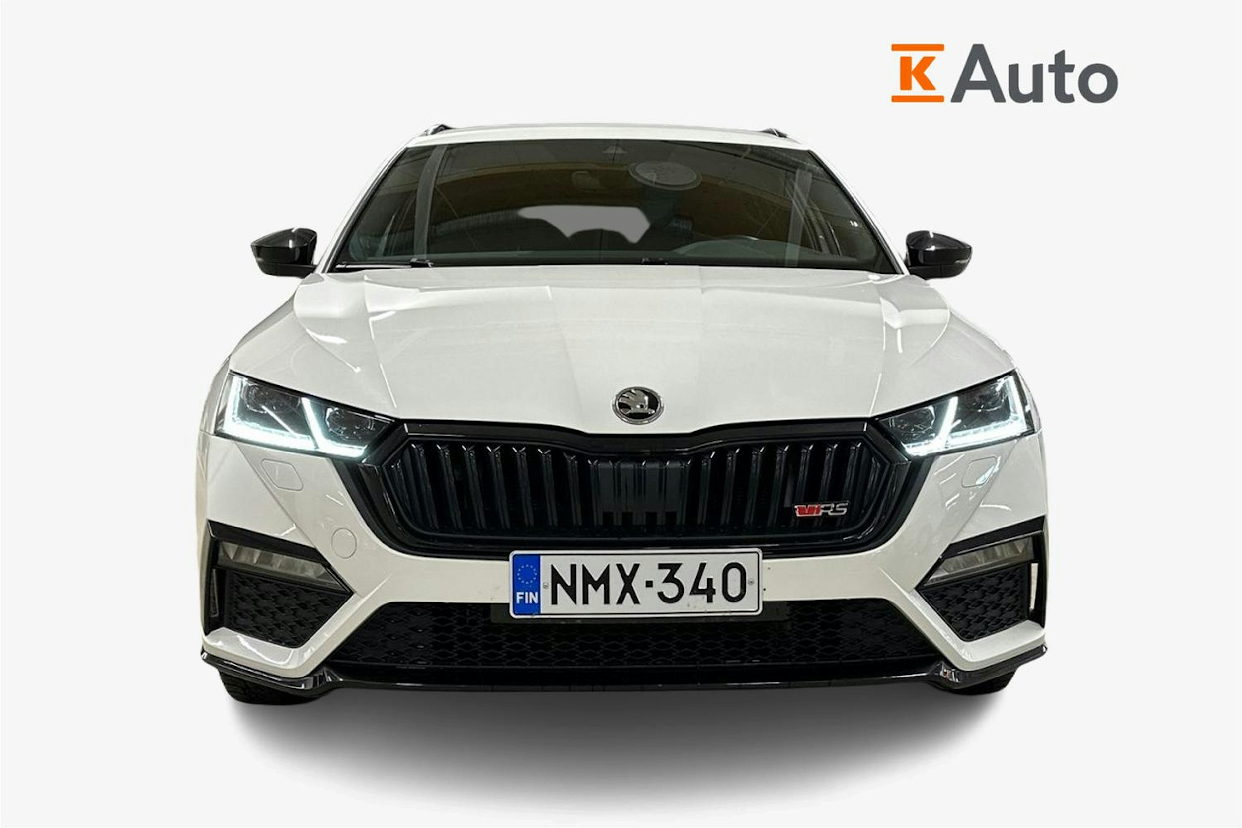 valkoinen Skoda Octavia 2022 kuva 5.