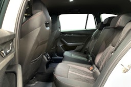 valkoinen Skoda Octavia 2022 kuva 10.