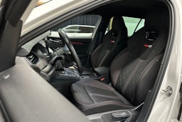 valkoinen Skoda Octavia 2022 kuva 15.