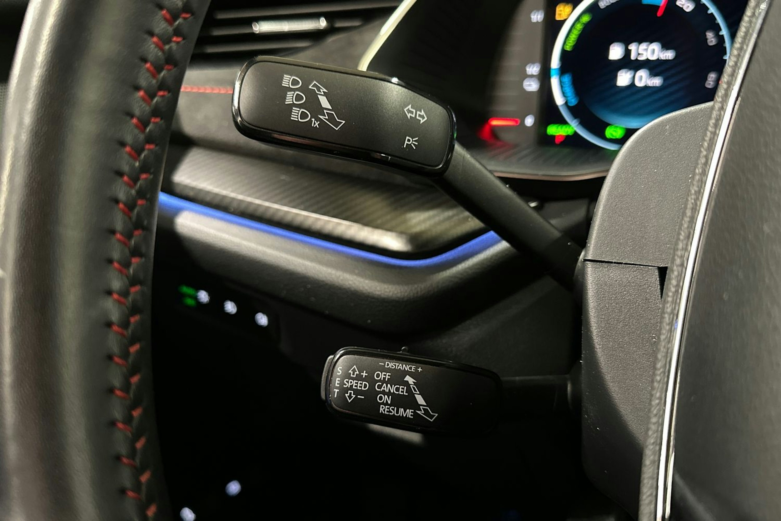 valkoinen Skoda Octavia 2022 kuva 27.