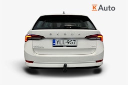 valkoinen Skoda Octavia 2022 kuva 3.
