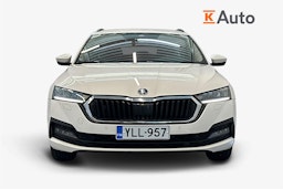 valkoinen Skoda Octavia 2022 kuva 5.