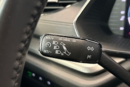 valkoinen Skoda Octavia 2022 kuva 22.