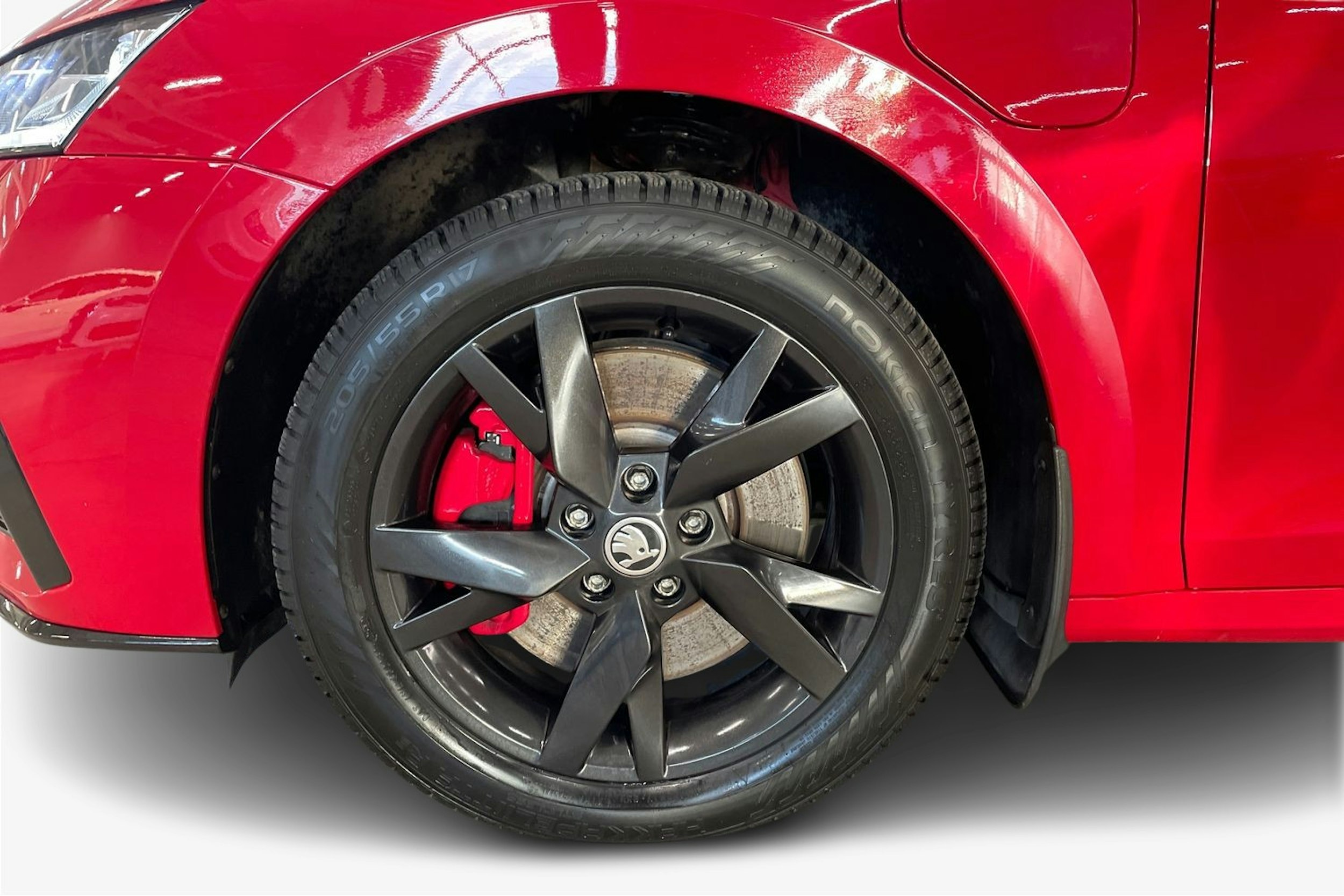 punainen Skoda Octavia 2022 kuva 11.