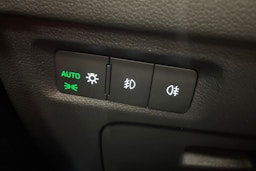 punainen Skoda Octavia 2022 kuva 21.