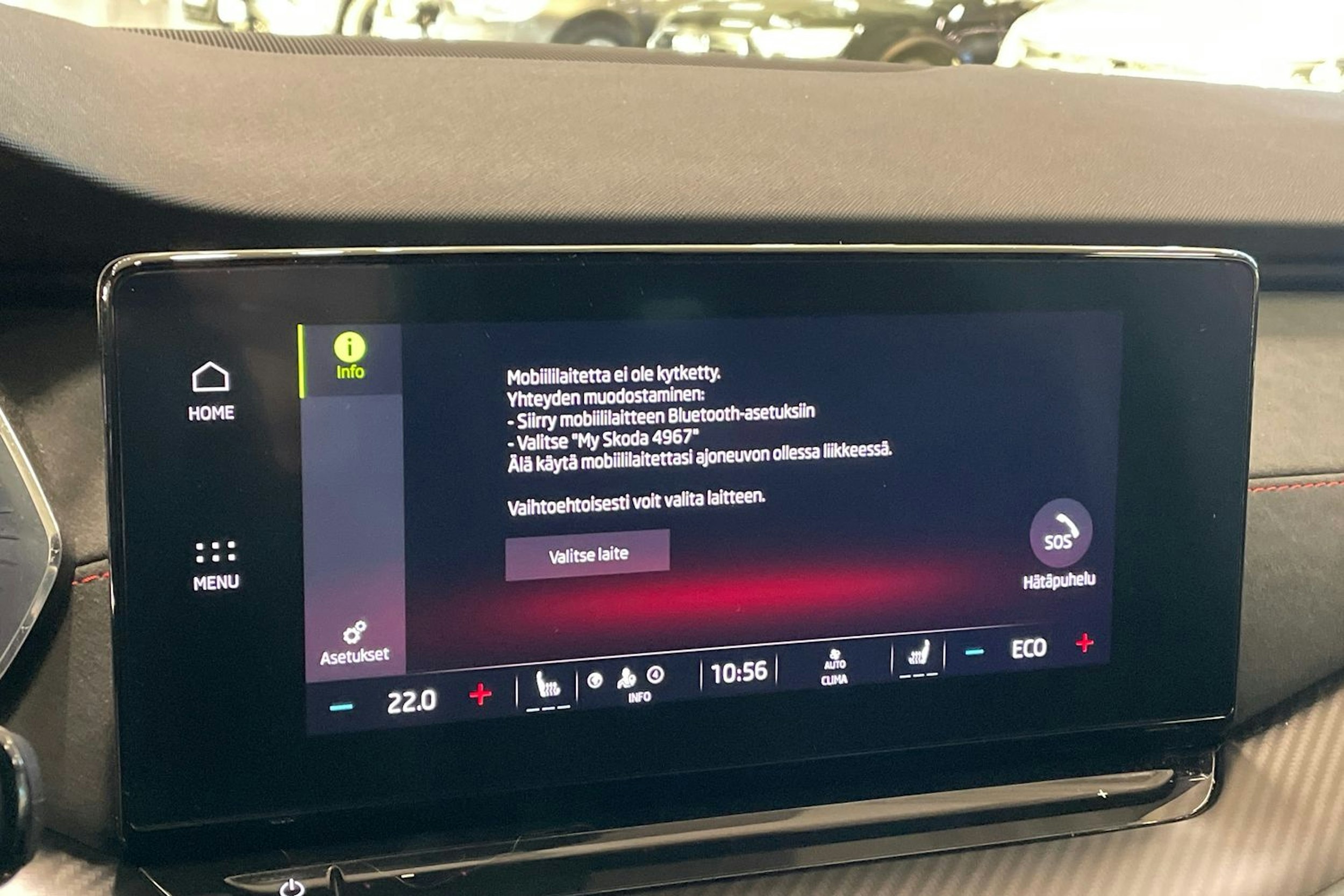 punainen Skoda Octavia 2022 kuva 27.