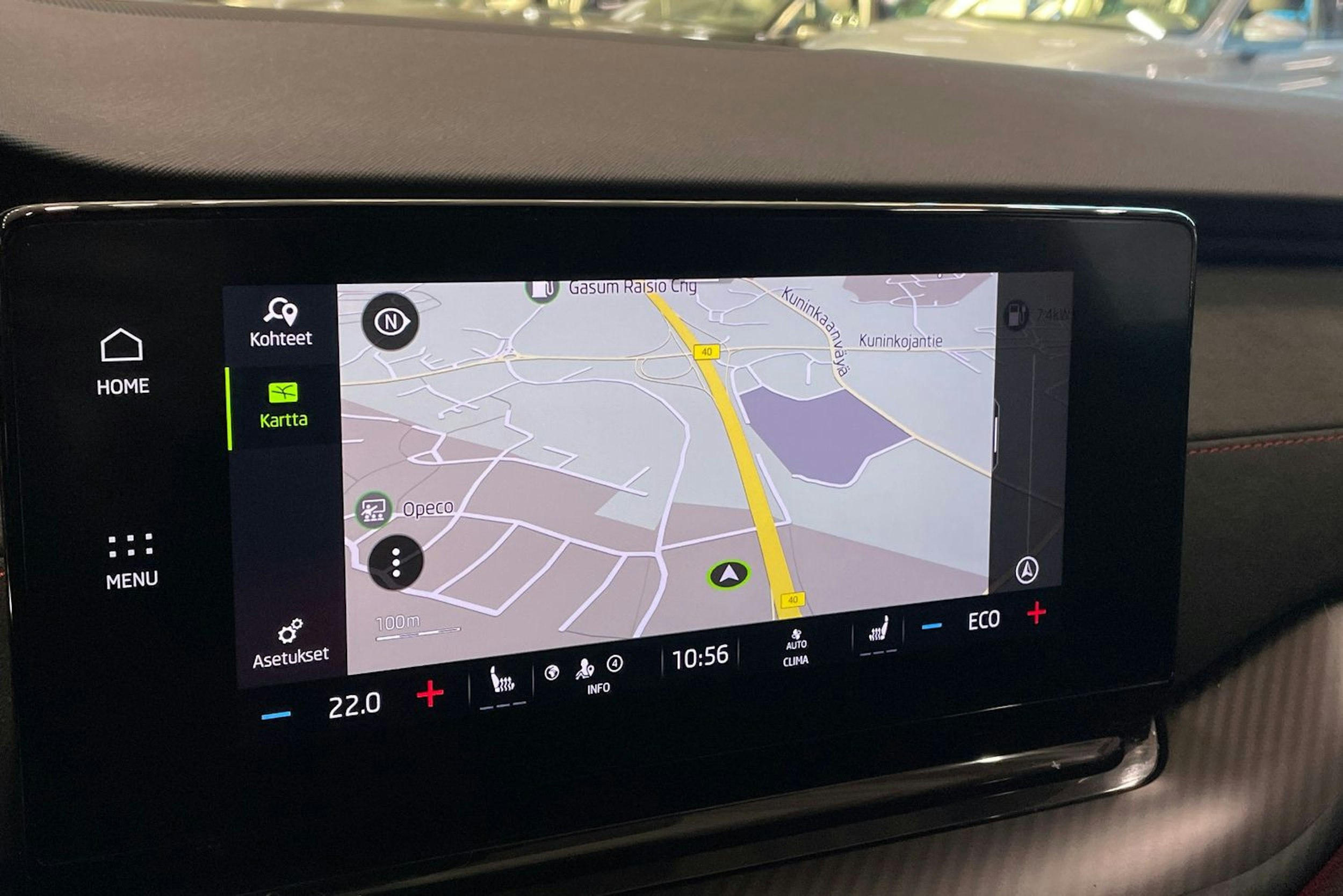 punainen Skoda Octavia 2022 kuva 28.