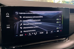 punainen Skoda Octavia 2022 kuva 34.