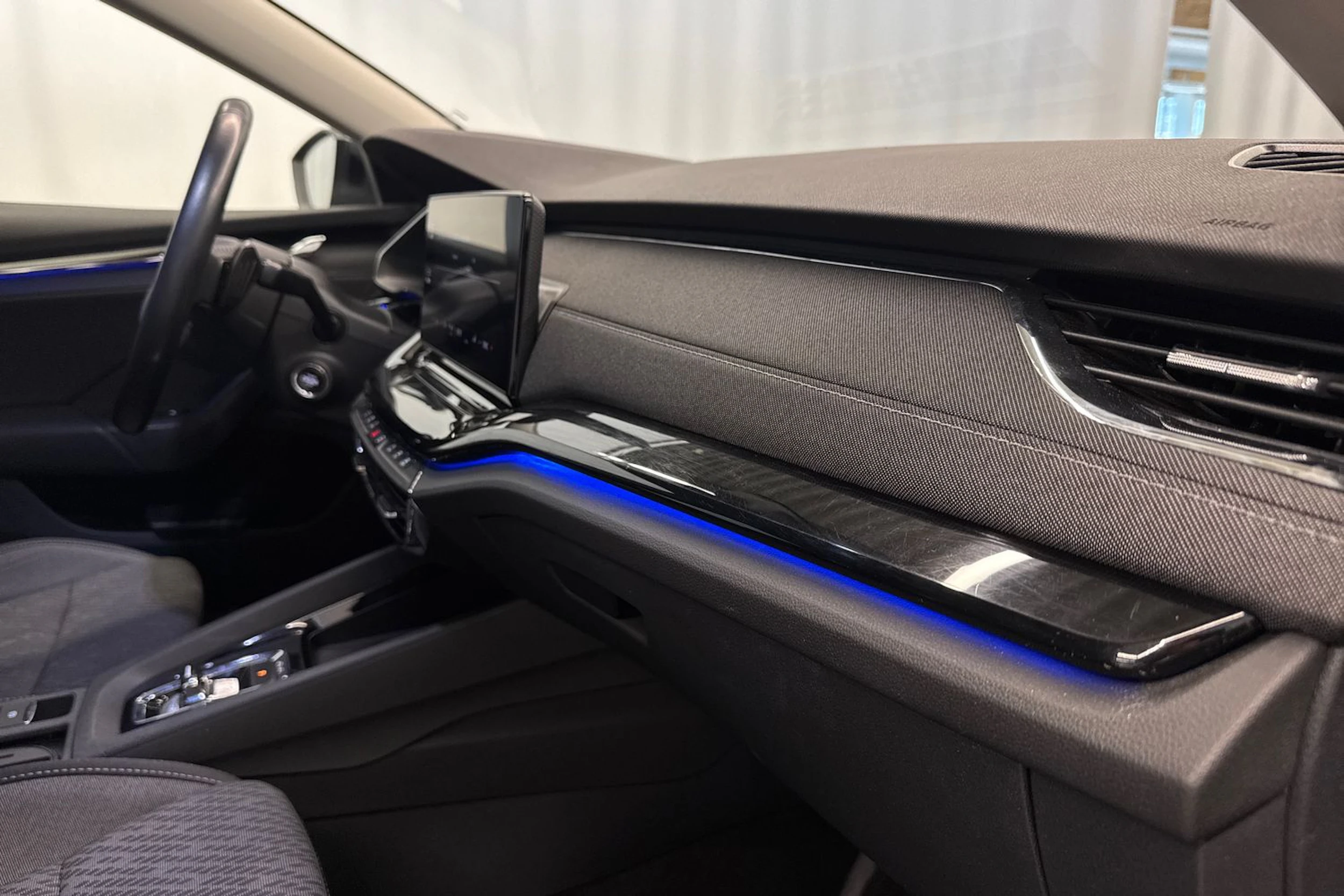harmaa Skoda Octavia 2022 kuva 11.