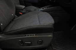 harmaa Skoda Octavia 2022 kuva 12.