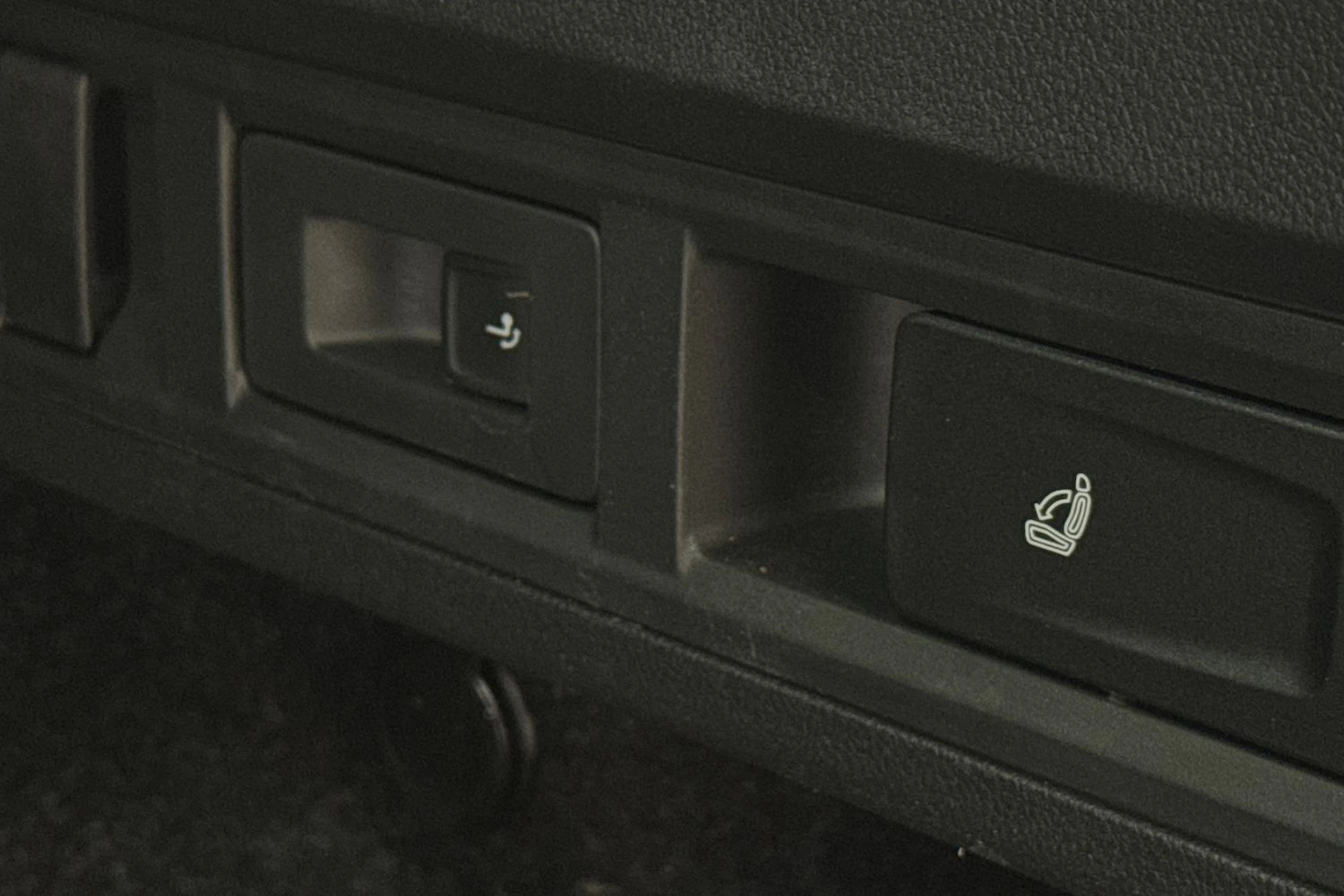 harmaa Skoda Octavia 2022 kuva 17.