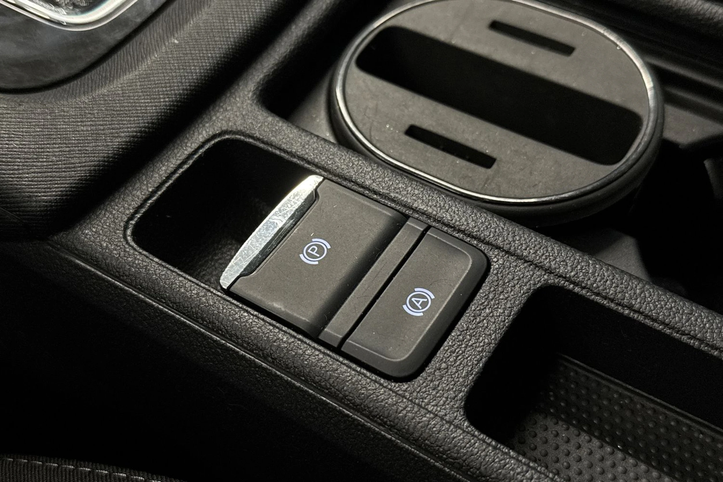 harmaa Skoda Octavia 2022 kuva 26.