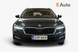 musta Skoda Octavia 2022 kuva 4.