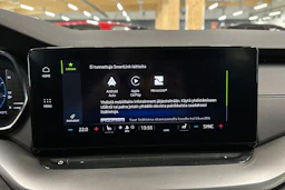 musta Skoda Octavia 2022 kuva 12.