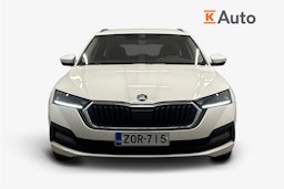 valkoinen Skoda Octavia 2022 kuva 5.