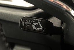 valkoinen Skoda Octavia 2022 kuva 20.