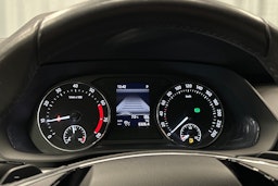 sininen Skoda Octavia 2023 kuva 20.