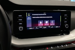 sininen Skoda Octavia 2023 kuva 23.