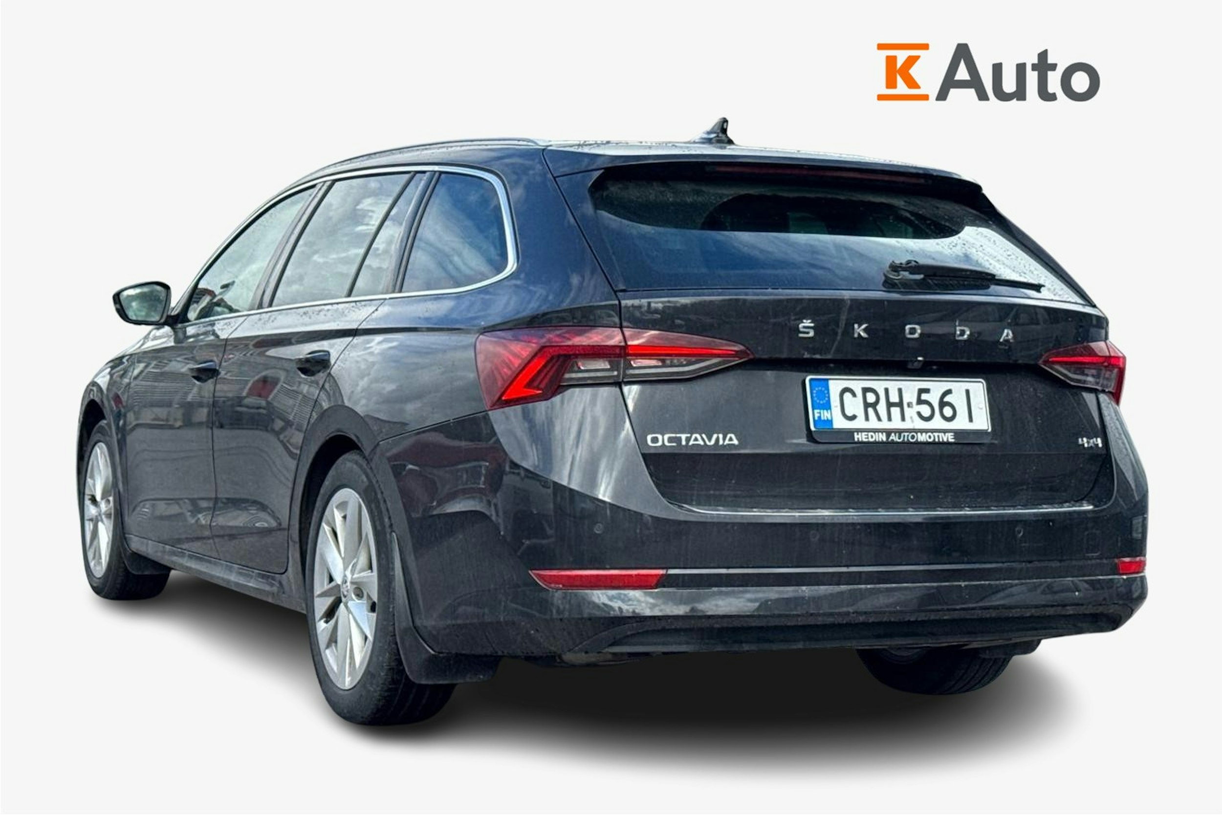 musta Skoda Octavia 2023 kuva 2.