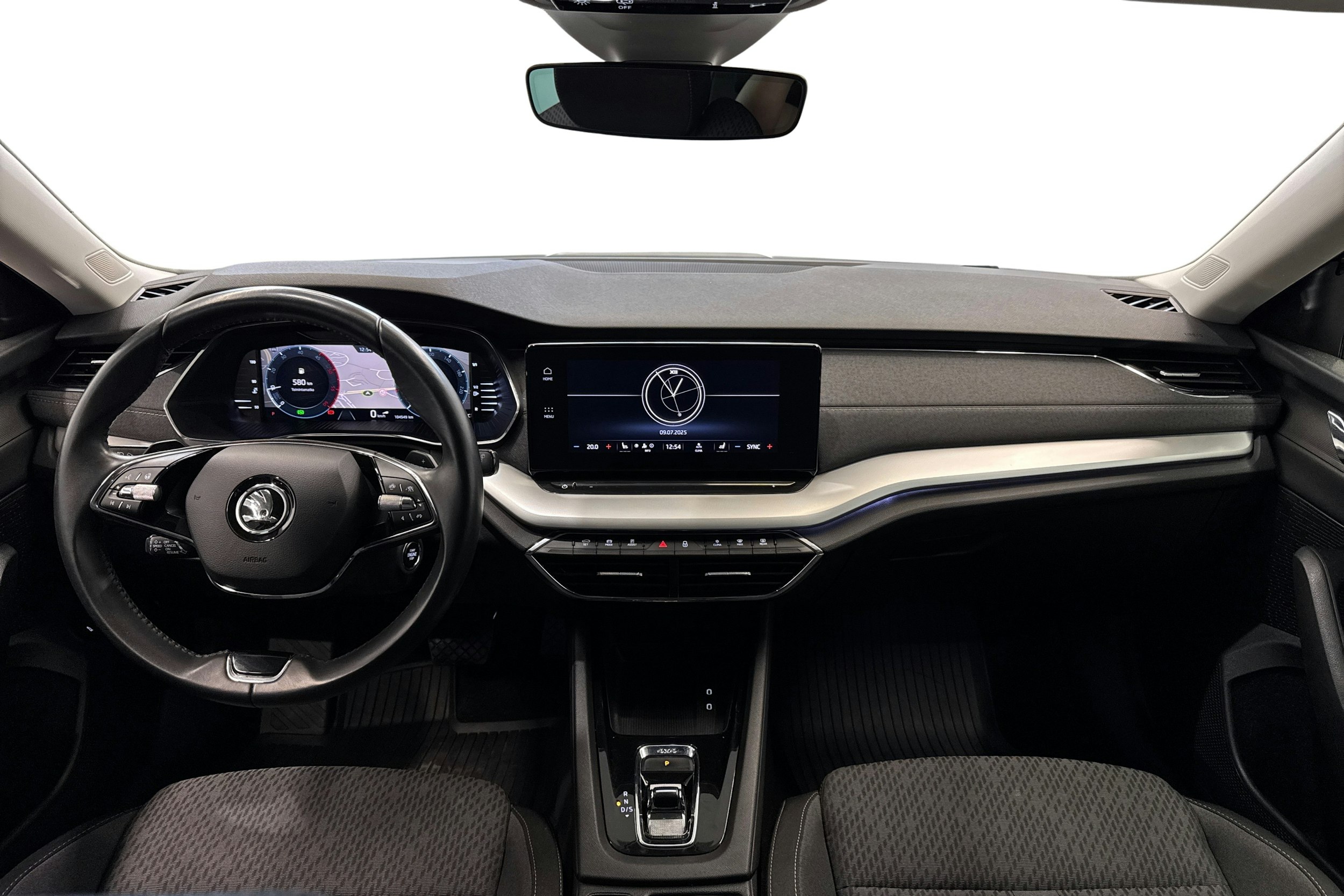 musta Skoda Octavia 2023 kuva 9.