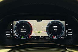 musta Skoda Octavia 2023 kuva 19.