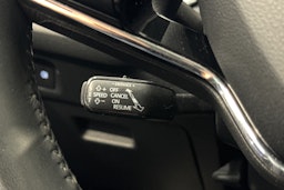 musta Skoda Octavia 2023 kuva 27.
