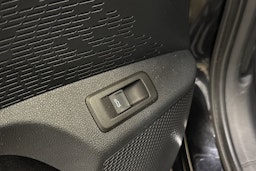 musta Skoda Octavia 2023 kuva 28.