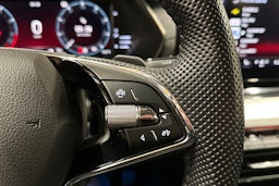 musta Skoda Octavia 2023 kuva 25.