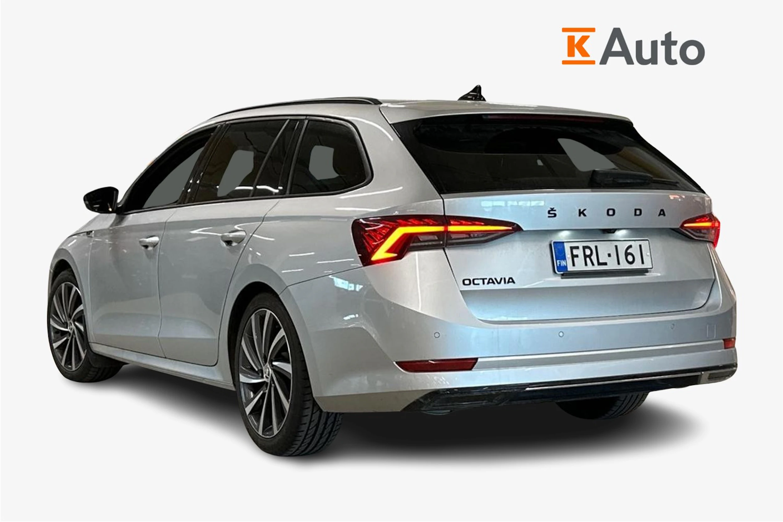 met. harmaa Skoda Octavia 2023 kuva 2.