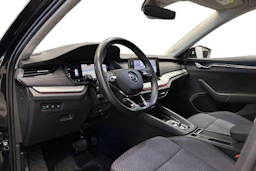 musta Skoda Octavia 2024 kuva 8.