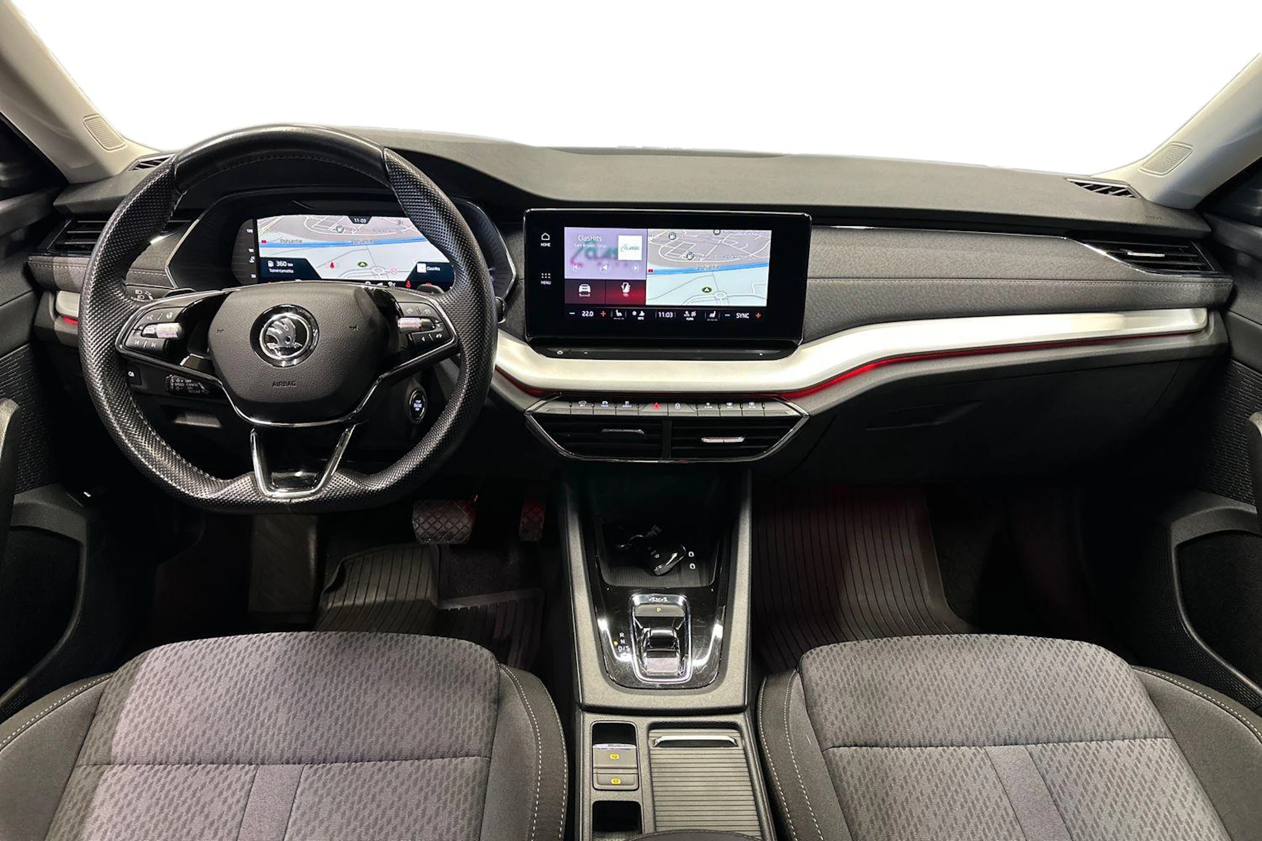 musta Skoda Octavia 2024 kuva 9.